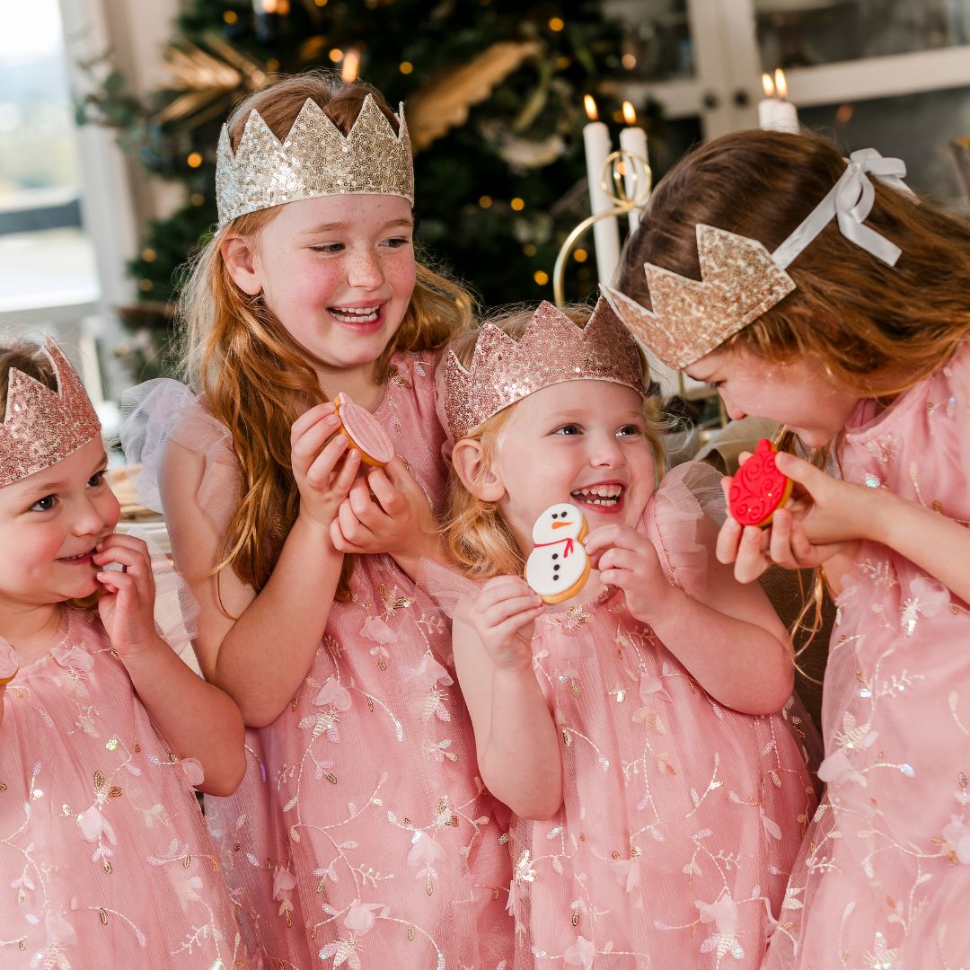 1080px W x 1080px H - Social 7